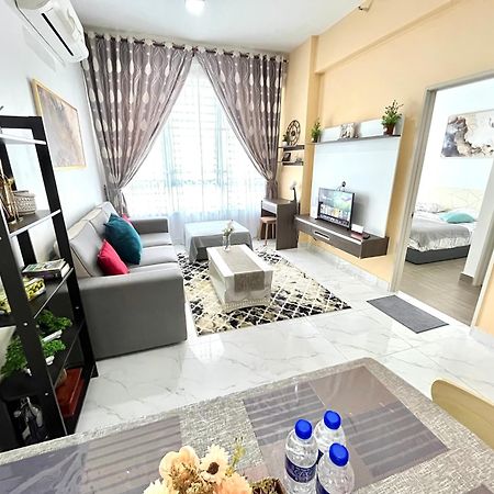 Golden Troika Kota Bharu - 2 Bedrooms Εξωτερικό φωτογραφία