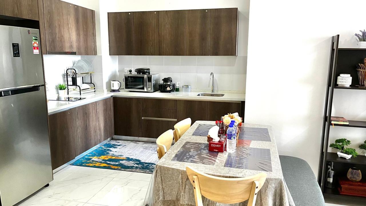 Golden Troika Kota Bharu - 2 Bedrooms Εξωτερικό φωτογραφία