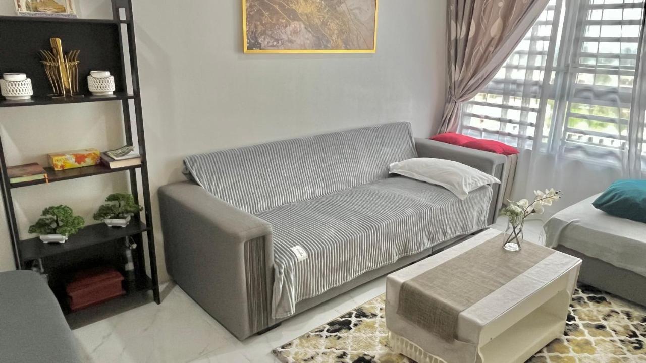 Golden Troika Kota Bharu - 2 Bedrooms Εξωτερικό φωτογραφία