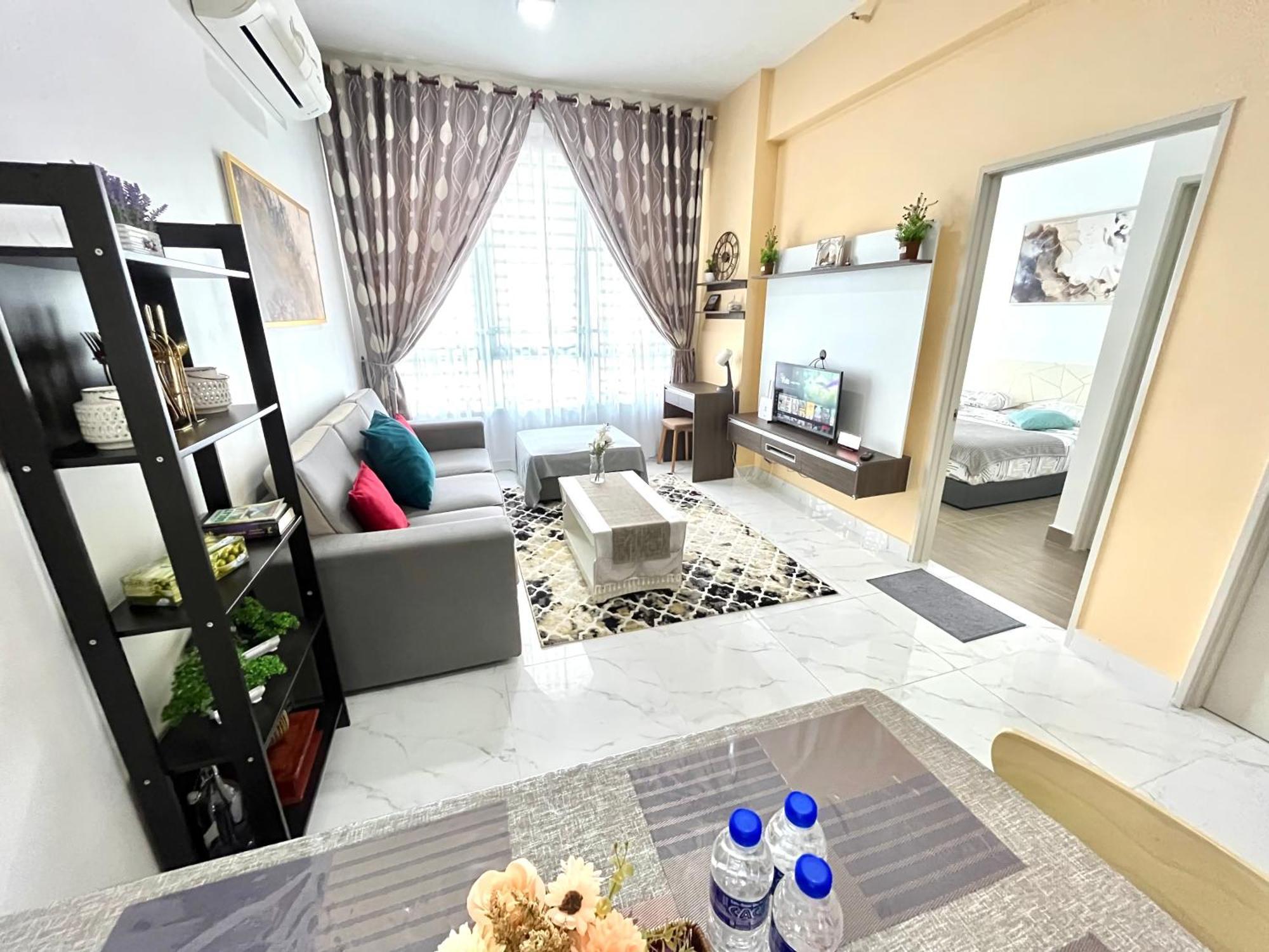 Golden Troika Kota Bharu - 2 Bedrooms Εξωτερικό φωτογραφία